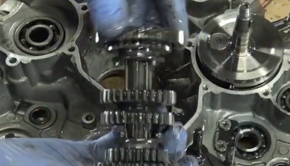 Change crankshaft 57st stageXNUMX